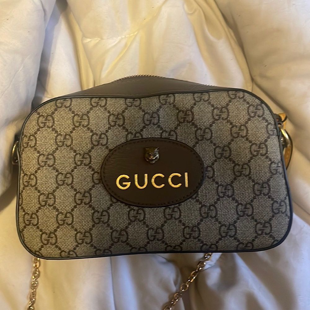 Authentic Neo Vintage GG Supreme messenger bag